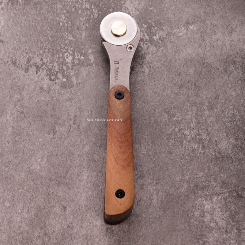 Малый металлический роликовый  – обзор и цена Round Knife Leatherwork