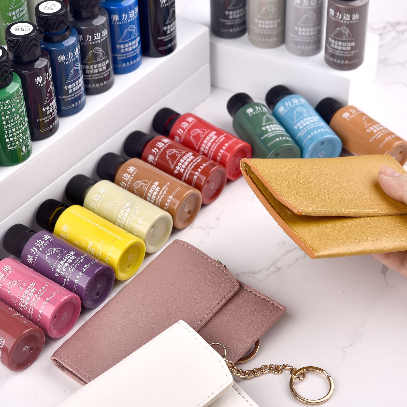 Края для окрашивания кожи, 30  – обзор и цена Leather Dye Finish